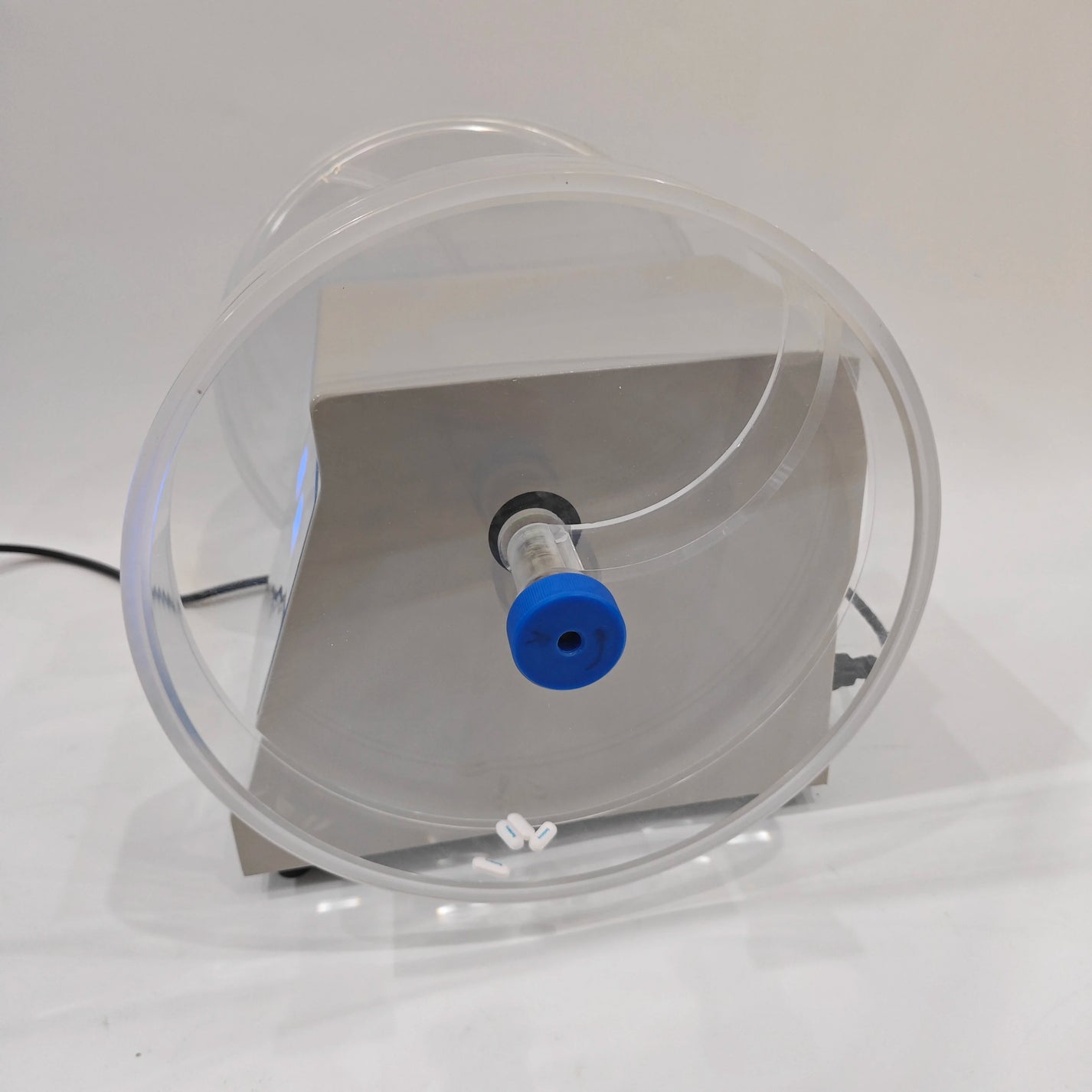 Tablet friability tester detail for rotation speed and turn count setting