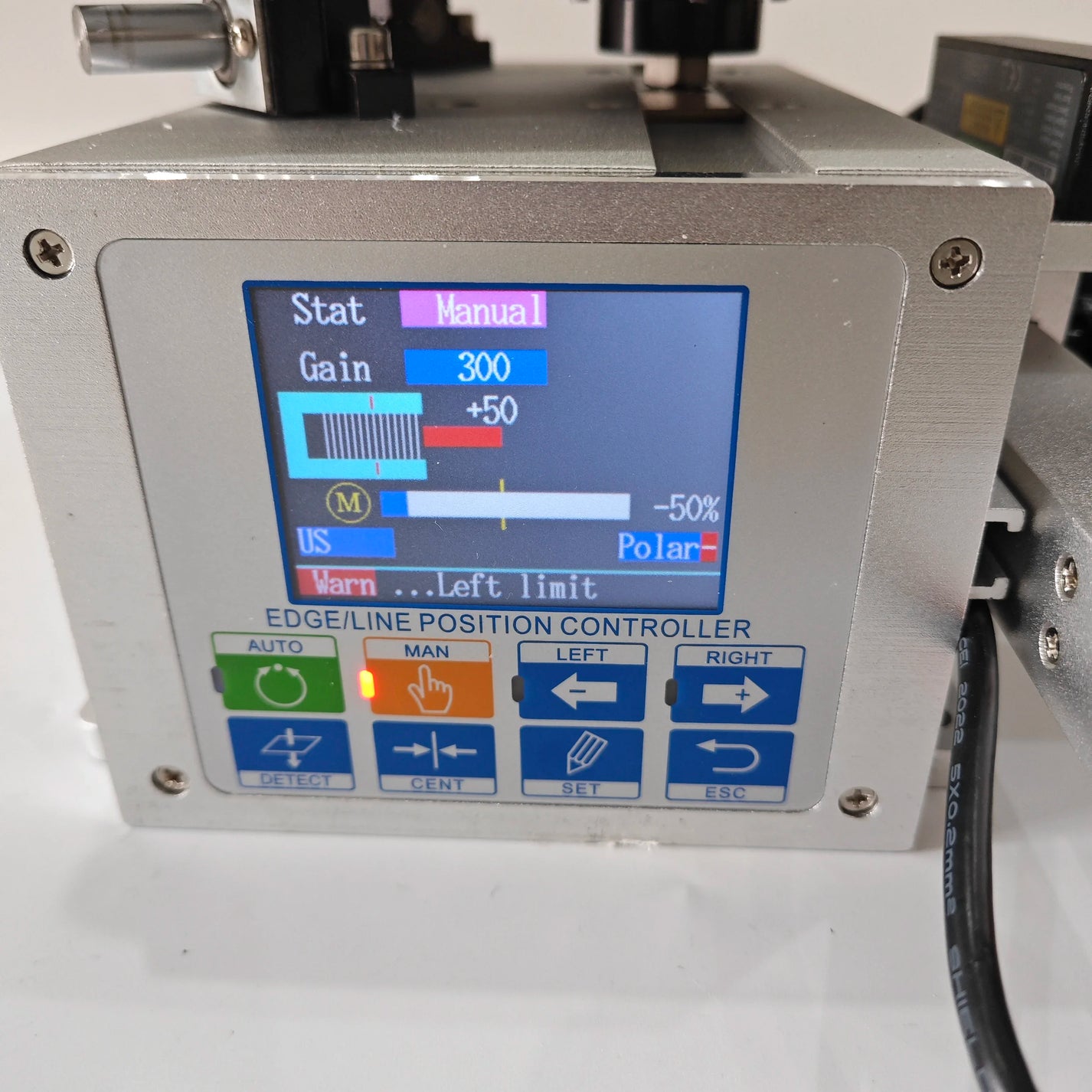 PG600A line edge position controller with roller and sensor configuration