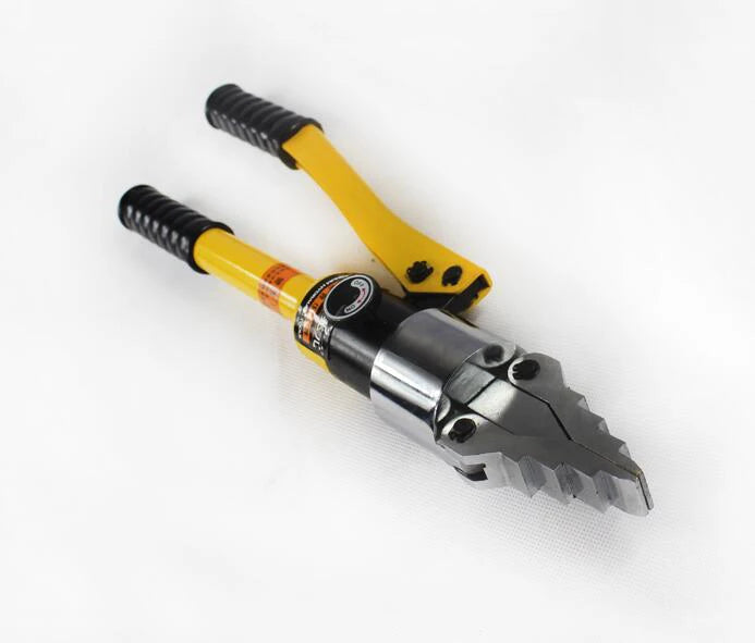 Portable hydraulic flange separator tool detail