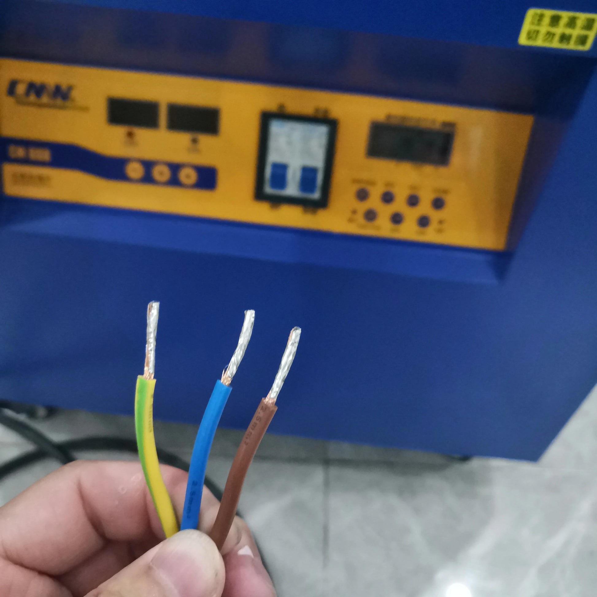 CM-608 Vertical Industrial Titanium Alloy Lead-Free Soldering Pot 3800W 600℃ Large product detail image 4