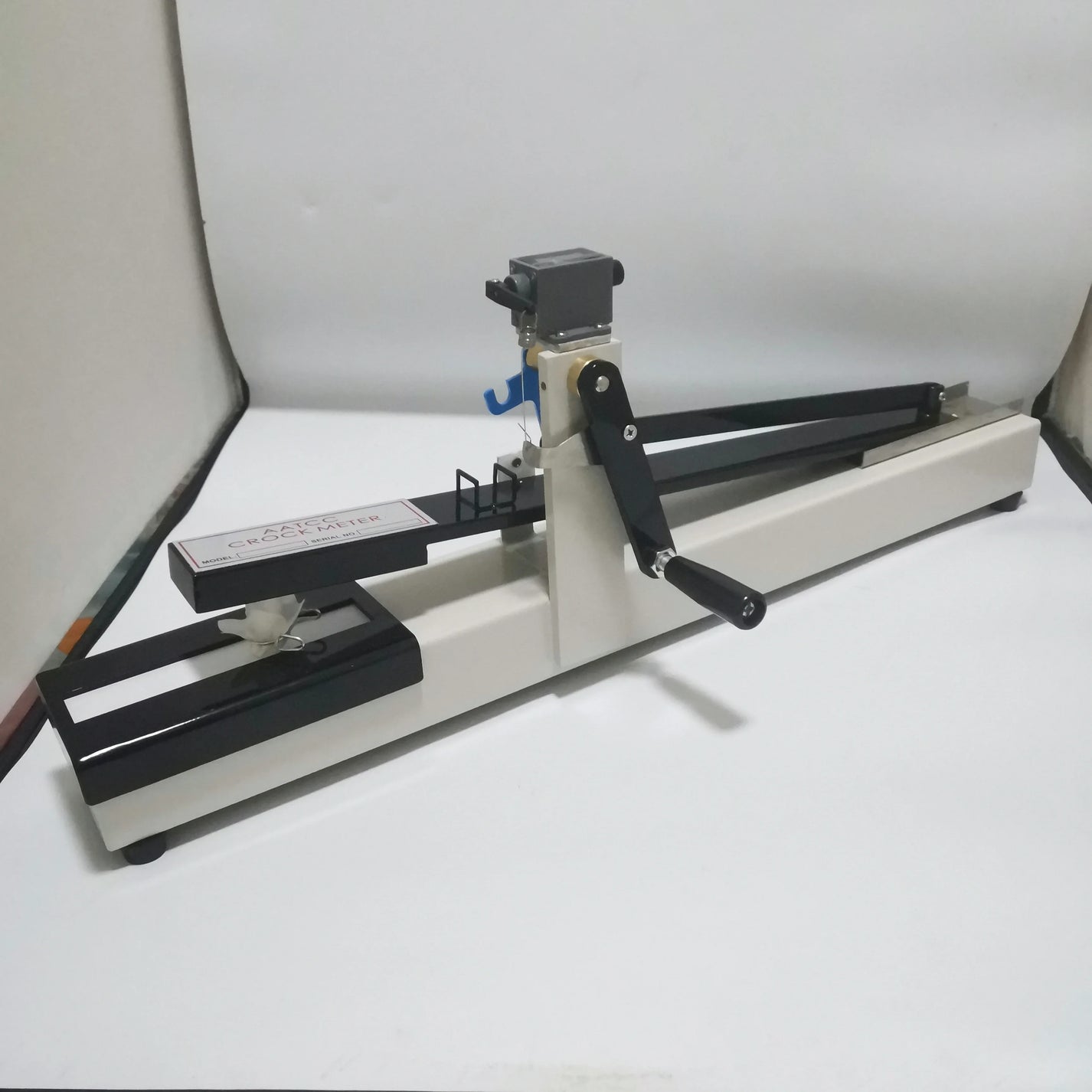 Manual Crockmeter Rubbing Fastness Tester | Dry & Wet Fabric Color Fastness Testing Machine product image 2