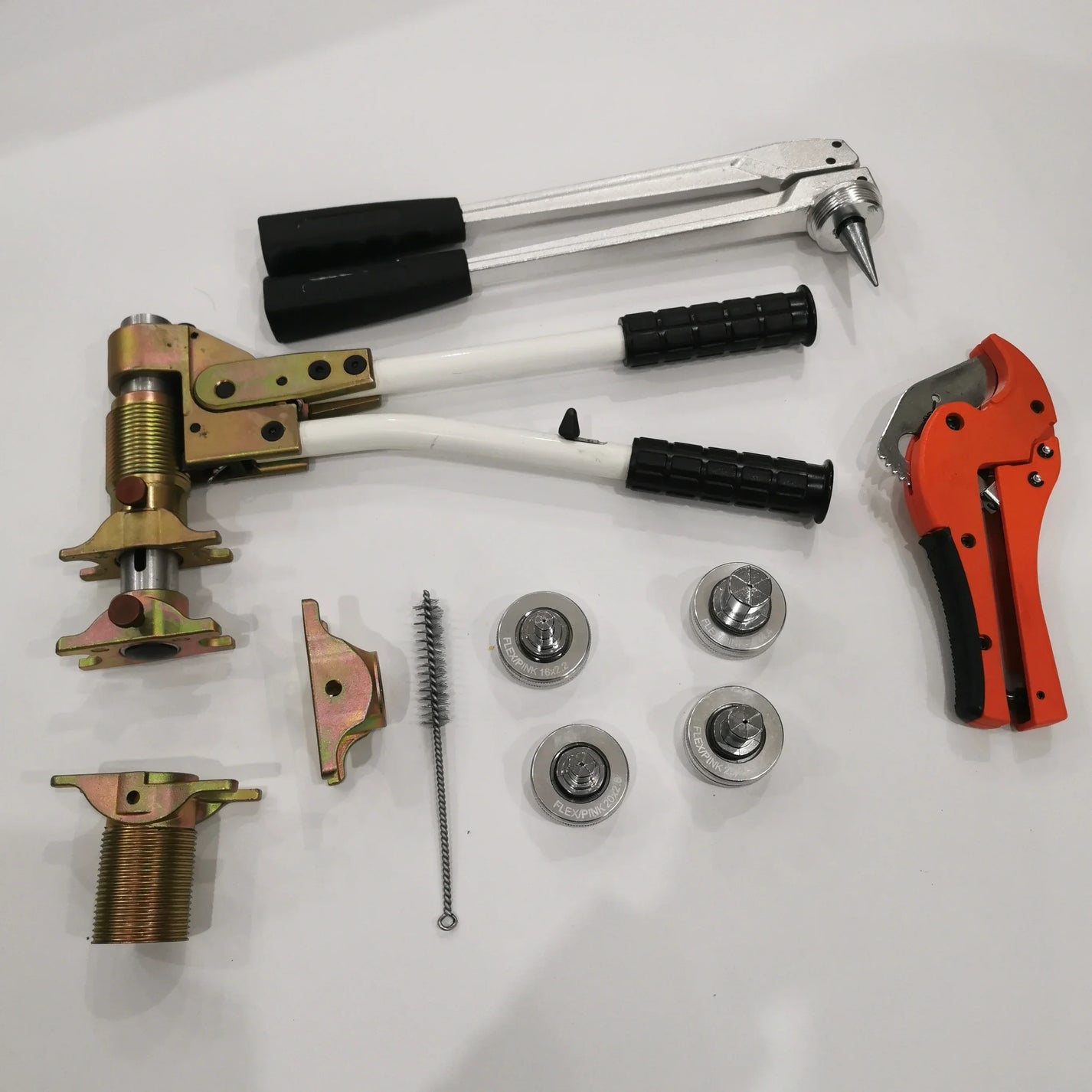 PEX1632 Clamping Tool | Plumbing Crimping Tool for 16–32mm Rehau System Pipe Fittings product detail image 2