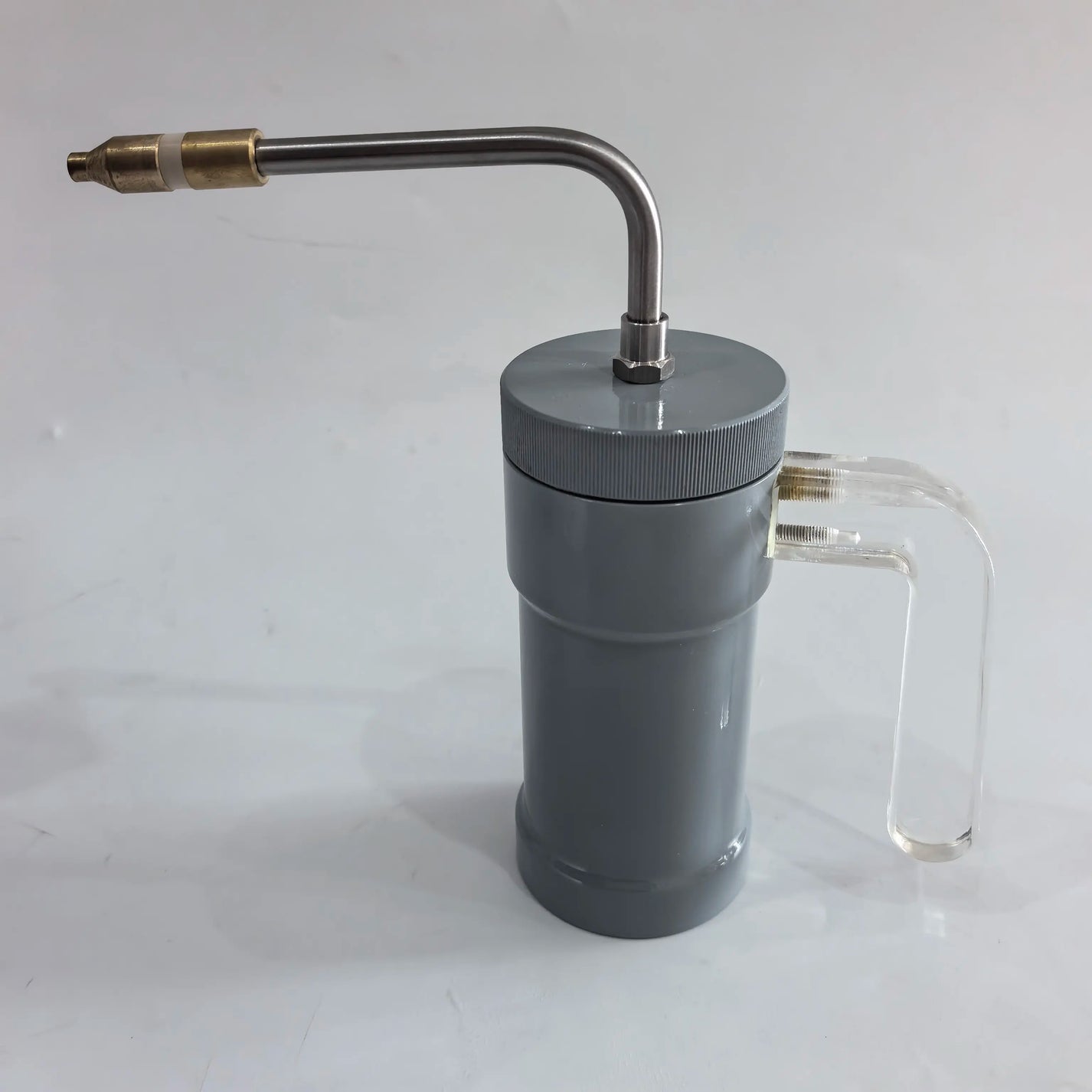 Liquid nitrogen sprayer cryotherapy tips and accessory layout