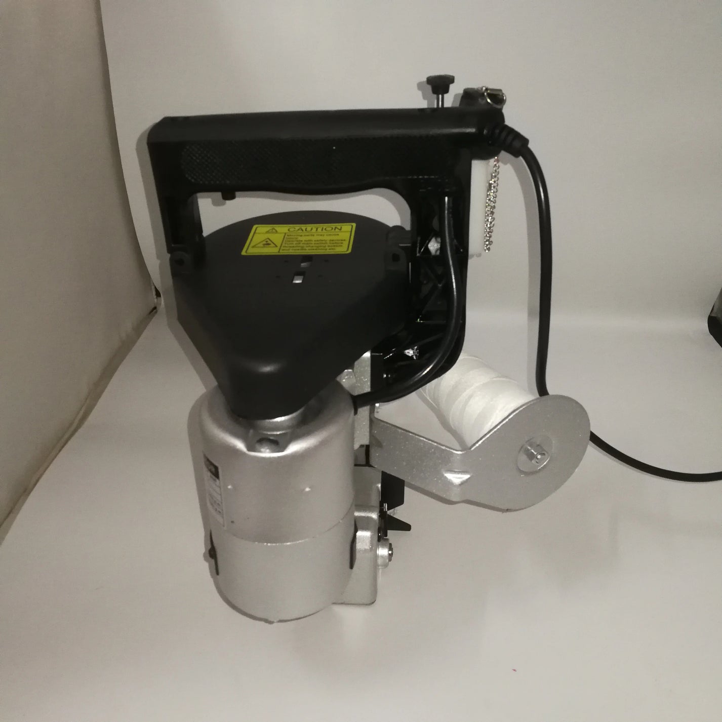 GK26-1A Portable Electric Bag Closer Sewing Machine for Woven Bags Rice Bags Feed Bags product image 4