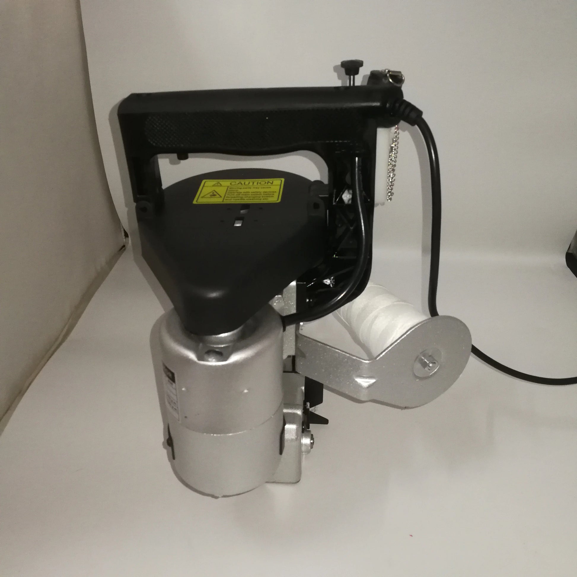 GK26-1A Portable Electric Bag Closer Sewing Machine for Woven Bags Rice Bags Feed Bags product image 4