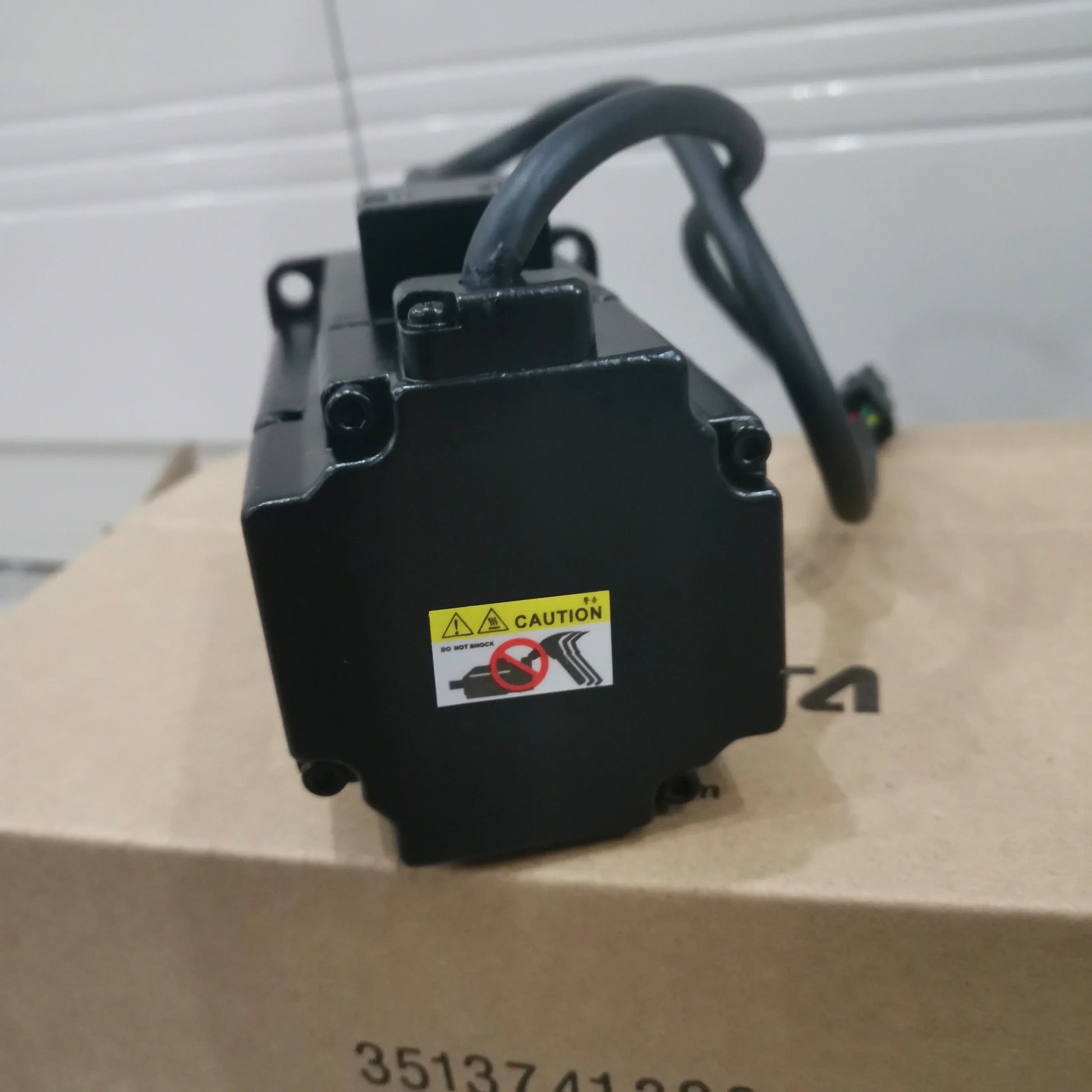Delta ECMA-C30602ES AC Servo Motor | 200W High Precision Servo Drive Motor product image 5