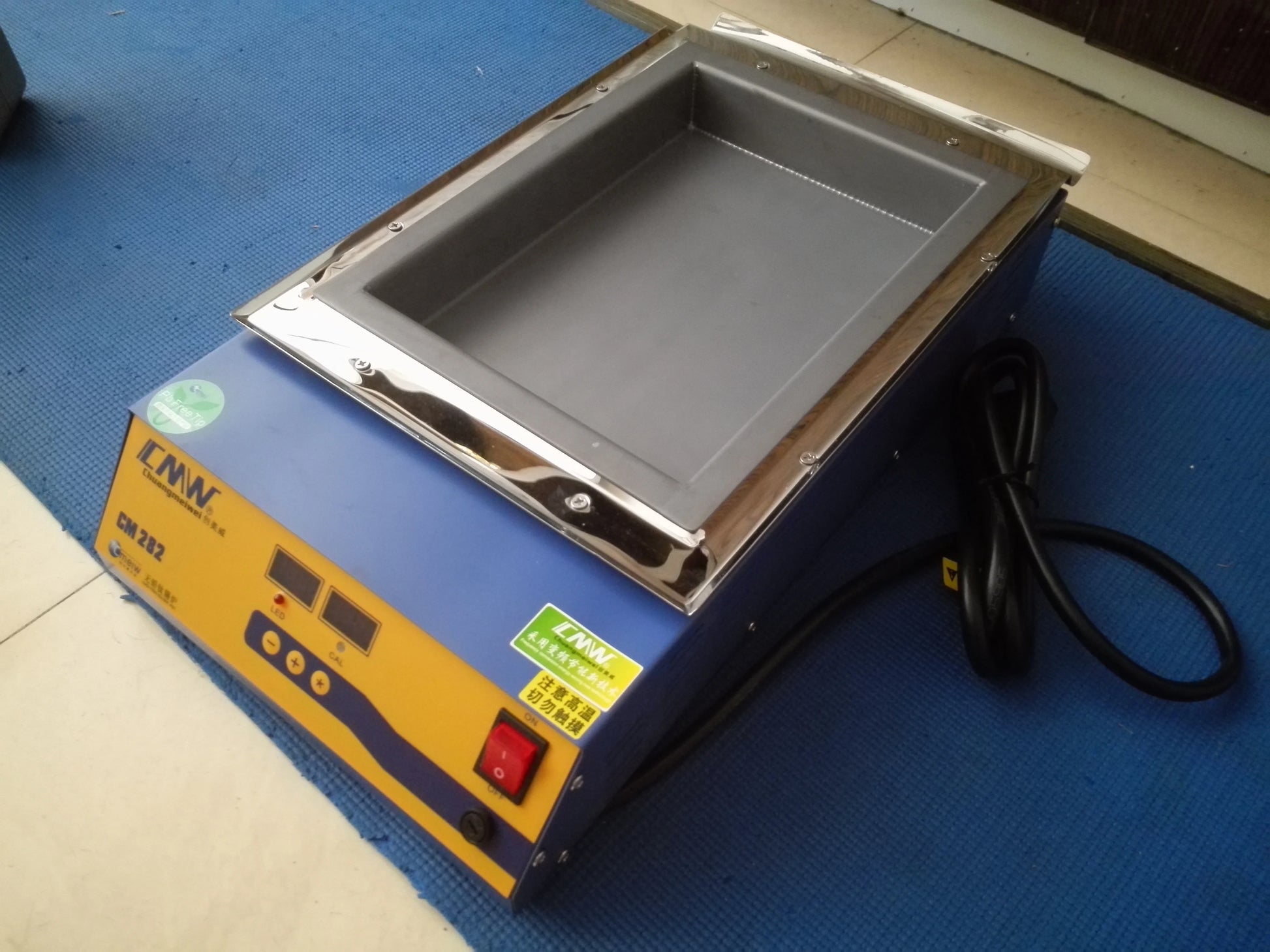 CM-282 2000W Lead-Free Titanium Alloy Soldering Pot 280×200×45mm Square Solder Bath 600°C product detail image 2