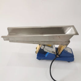 GZV3 Small Electromagnetic Vibrating Feeder Shaking Feeding Machine product detail image 2