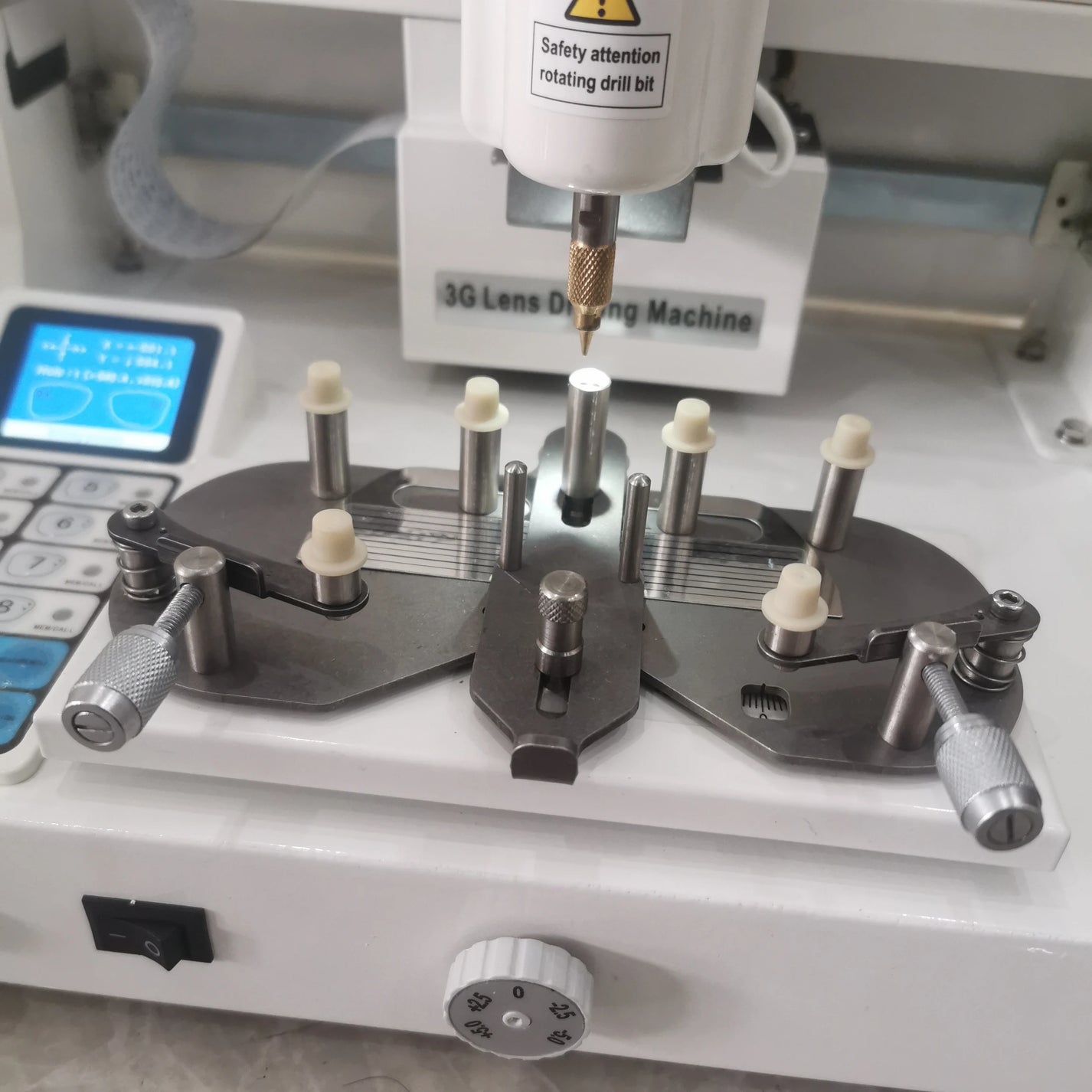 digital lens drilling machine for optical shop lens processing