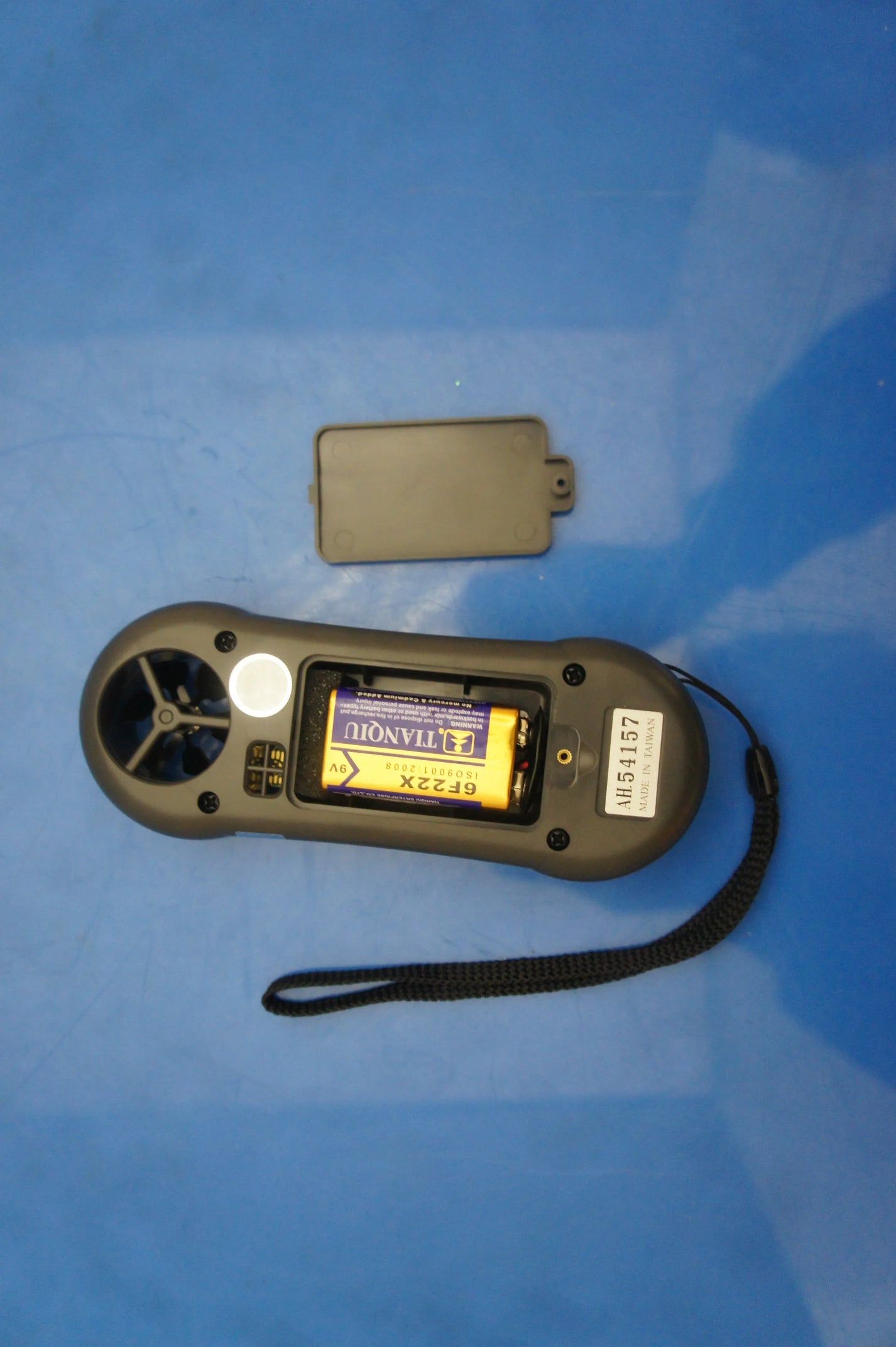 Lutron LM-8000A Digital 4-in-1 Environmental Quality Meter Anemometer Humidity Light product image 4
