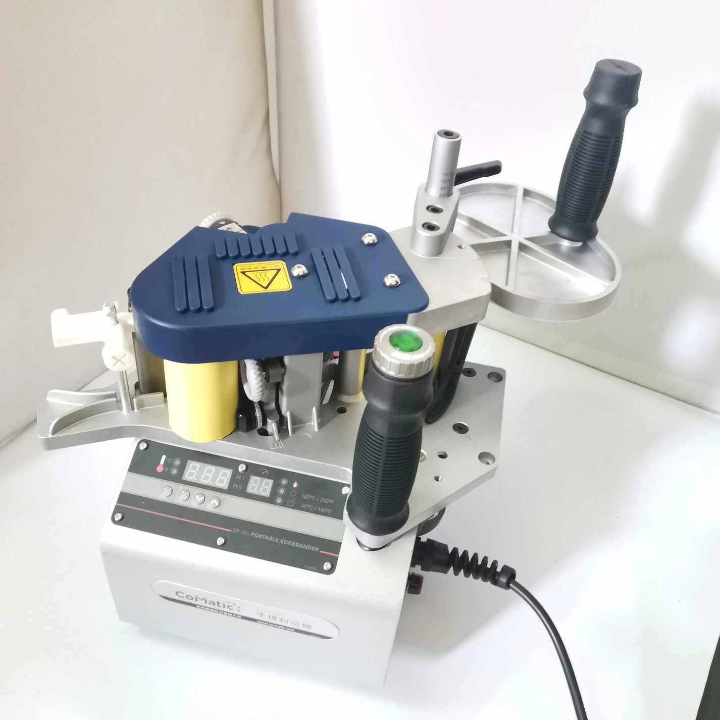 BR500 portable manual edge bander with digital control panel and handles