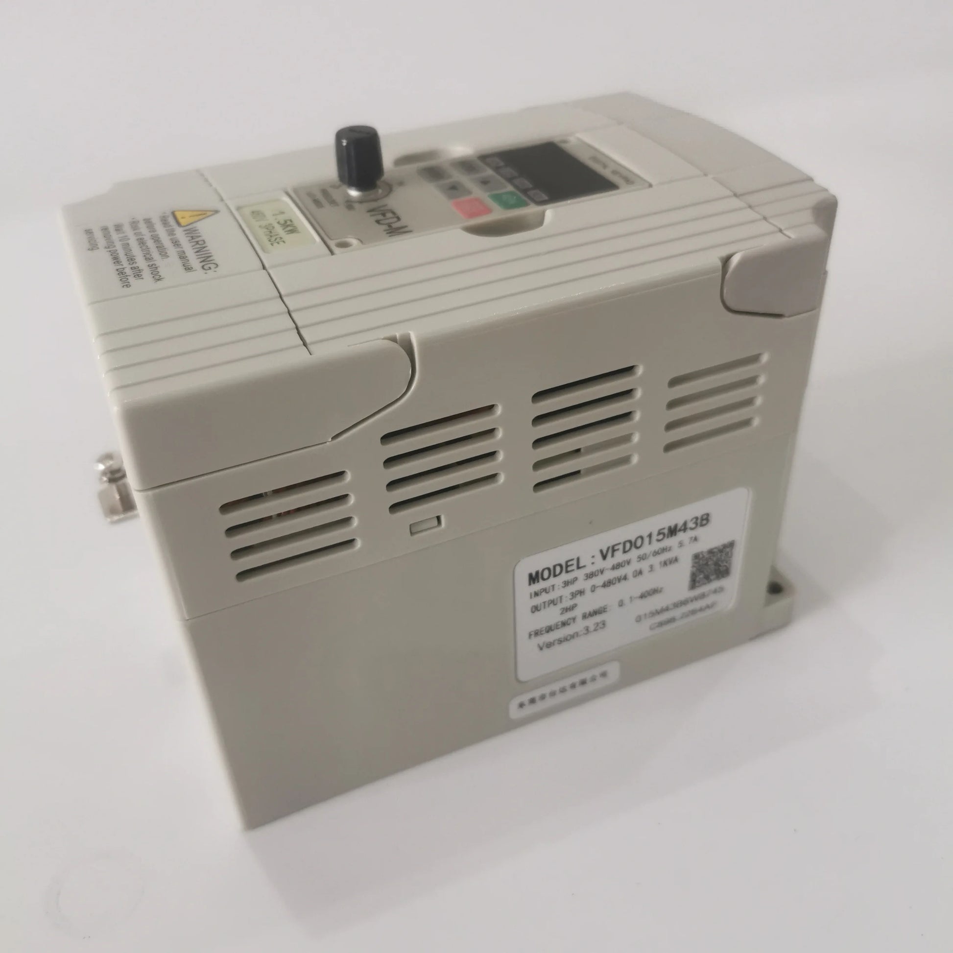 VFD015M43B AC Motor Drive 3HP 380-480V 3-Phase 4.0A 3.1kVA 0.1-400Hz Frequency Inverter product detail image 5