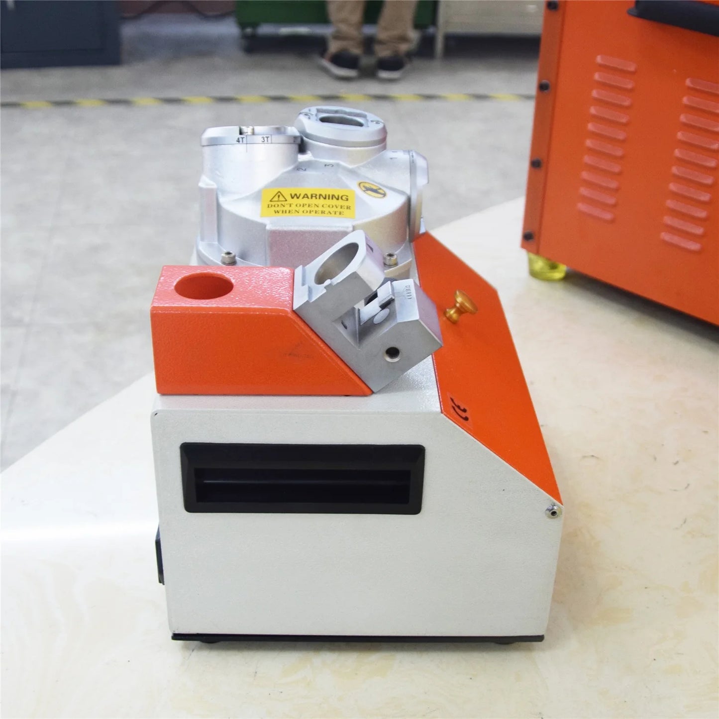 GD-313B End Mill Grinder | High Precision Grinding Machine for 2/3/4-Flute HSS & Tungsten product image 4