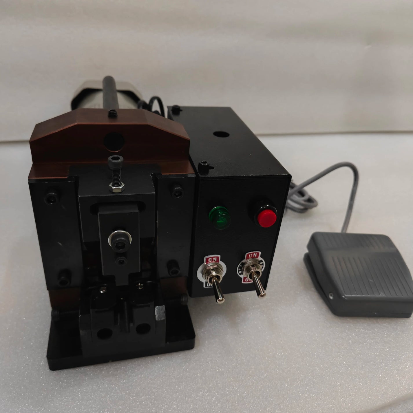 Electric Semi-Automatic RJ45 Cable Crimping Machine 2P-8P Wire Crimper for RJ11 RJ12 Network product image 4