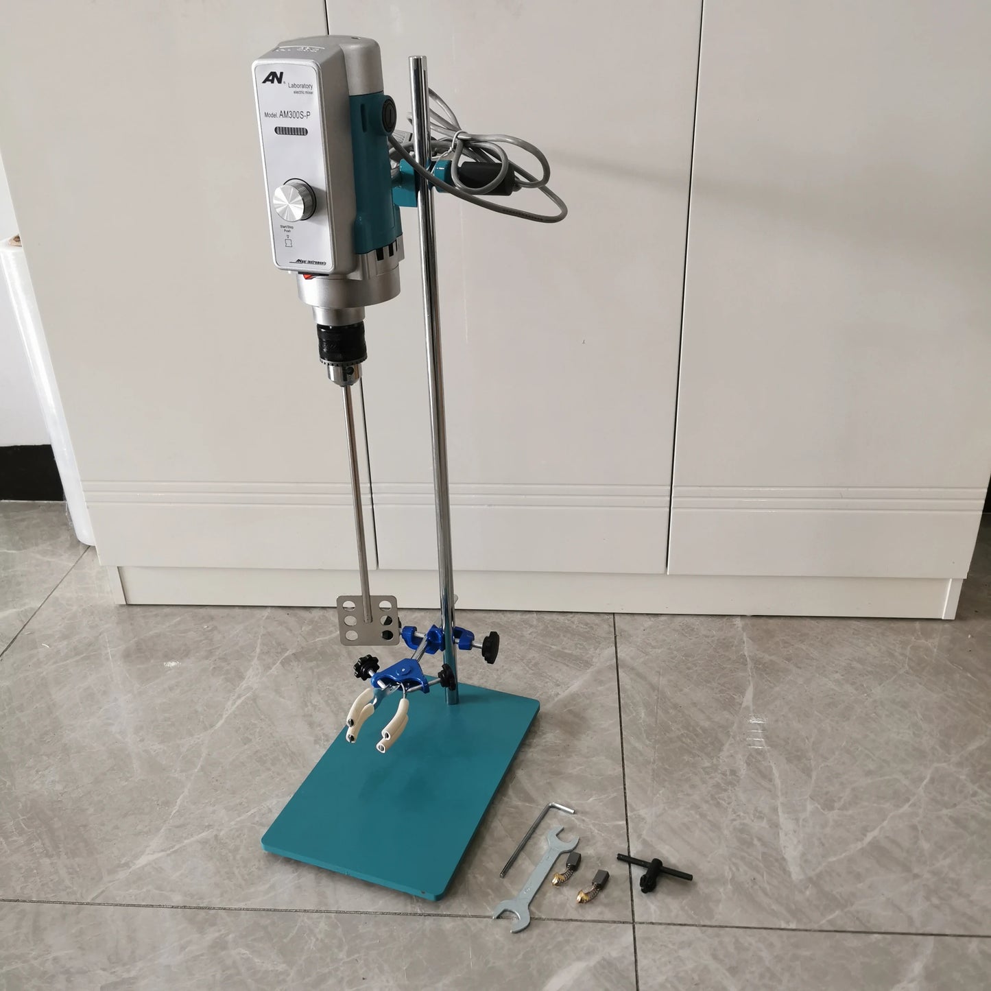 AM300S-P Electric Lab Mixer | 40L Mixing Machine Agitator 100–1800RPM Variable Speed product image 2