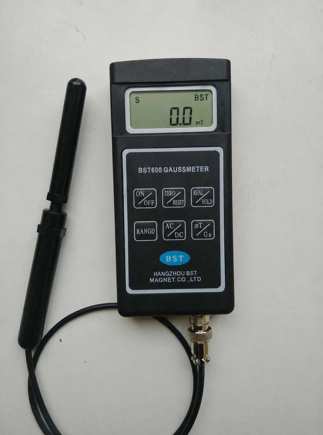 BST600 gaussmeter teslameter with Hall probe and 4.5-digit LED display