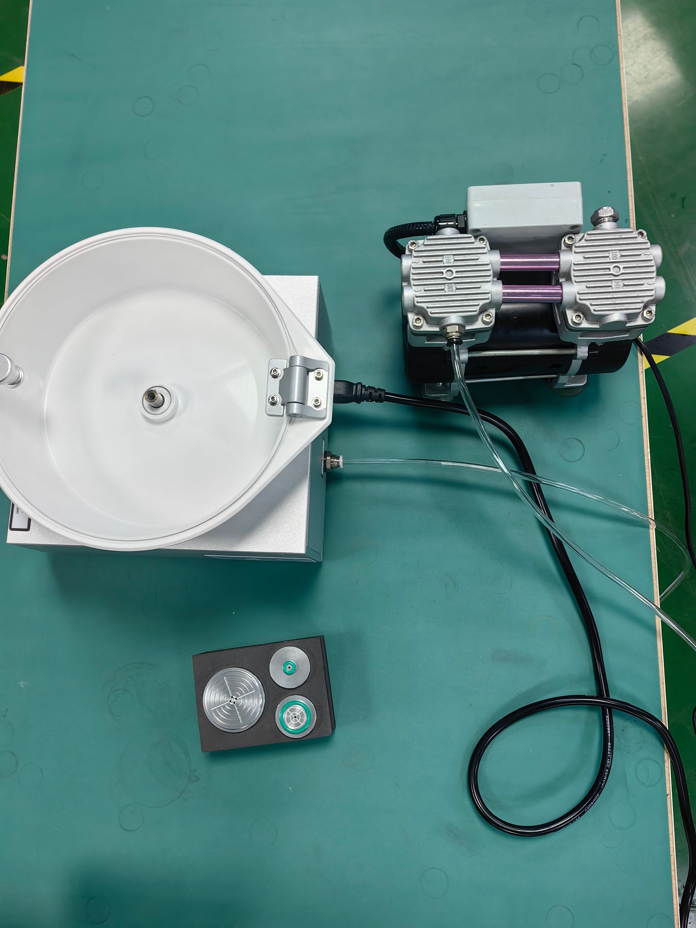 SC-4 spin coater vacuum pump and tubing setup